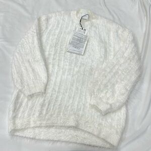 N E W Zara girls furry sweater